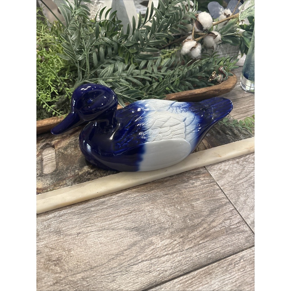 Vintage COBALT BLUE & WHITE CERAMIC DUCK 12" X 6" FIGURINE DECOR STAFFORDSMIRE